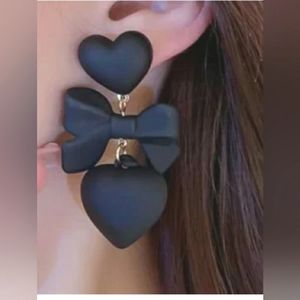 Black Heart Earrings
